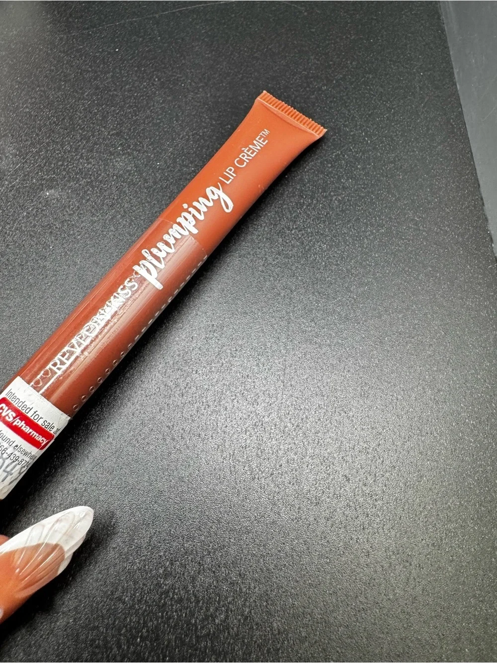NWT Plumping Glossy Lip Crème Tube in Almond Suede 515-SEALED
